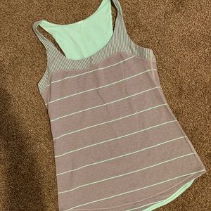 Lululemon workout tank.